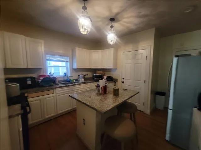 $1,900 | 6 Osborn Street, Unit 1, Providence, RI 02908