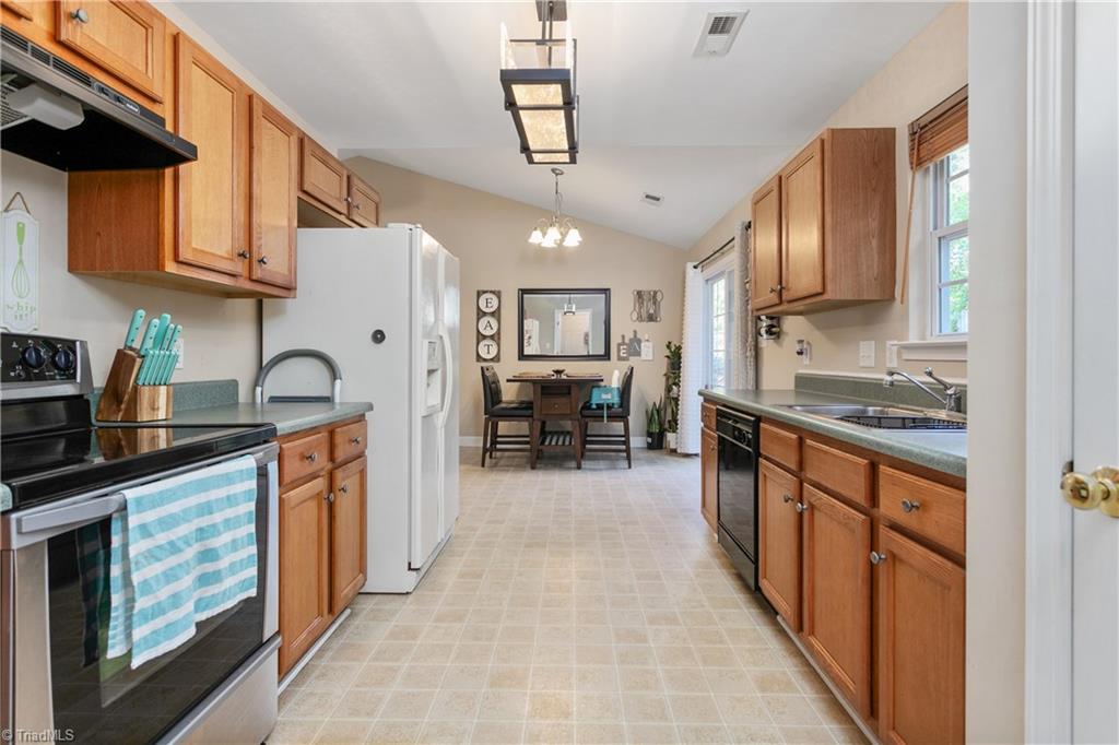 906 Creek Ridge Road Greensboro, NC 27406 - Photo 7 of 29 Gallery Image 7