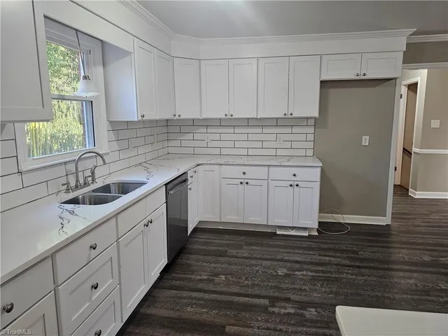 $799,900 | 3721 Herchel Lane, Winston-Salem, NC 27106