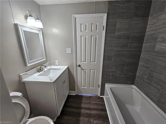 $799,900 | 3721 Herchel Lane, Winston-Salem, NC 27106