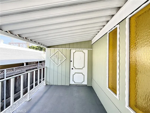 a view of an empty room with window