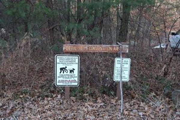 332 Turkey Hill Road Northampton, MA 01062 - Photo 18 of 20 a view of a sign board
