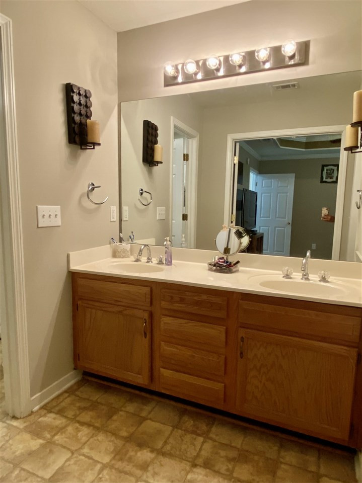112 Briars Bend Brandon, MS 39042 - Photo 18 of 33 Photo 18