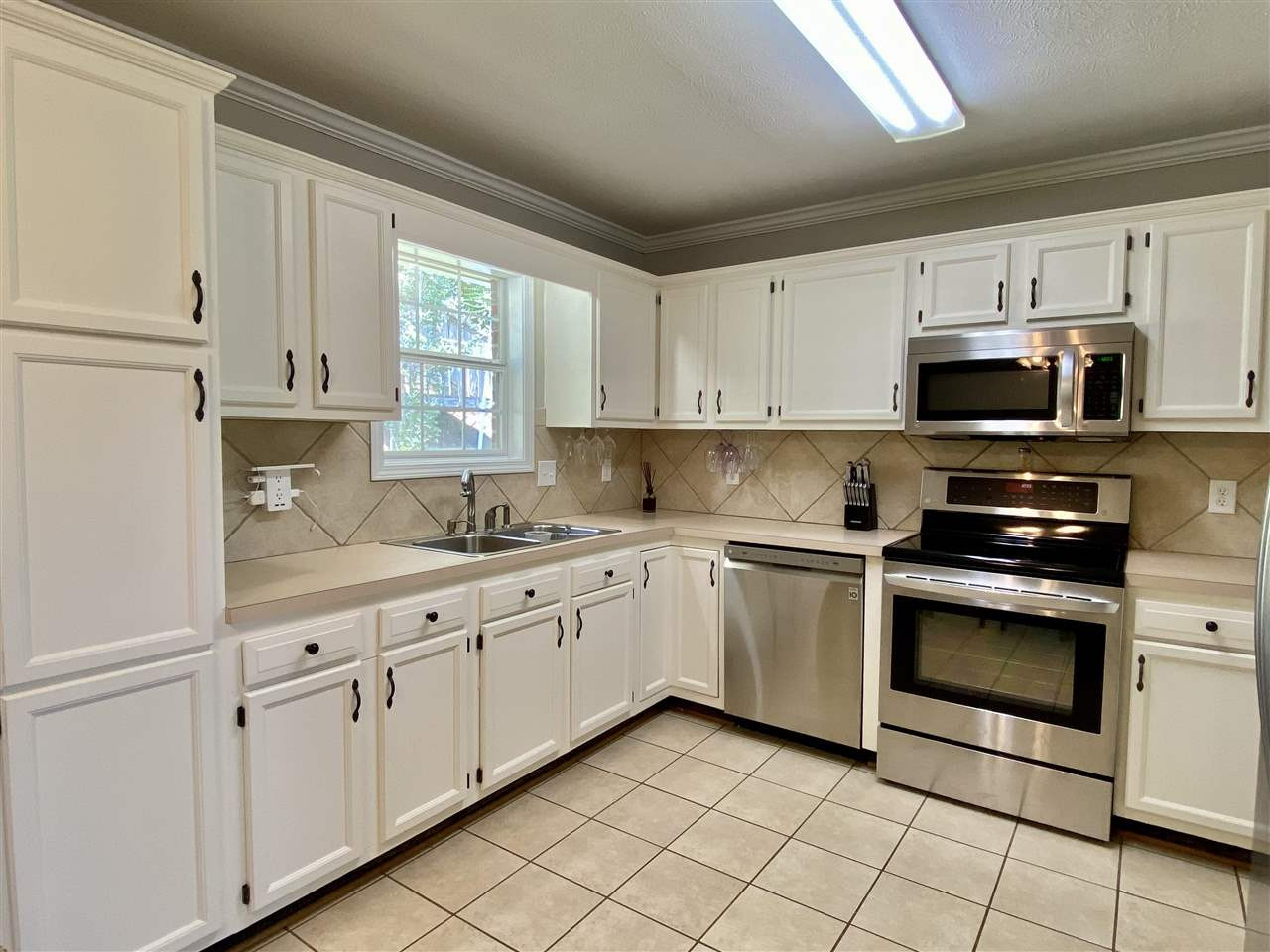 112 Briars Bend Brandon, MS 39042 - Photo 8 of 33 Photo 8