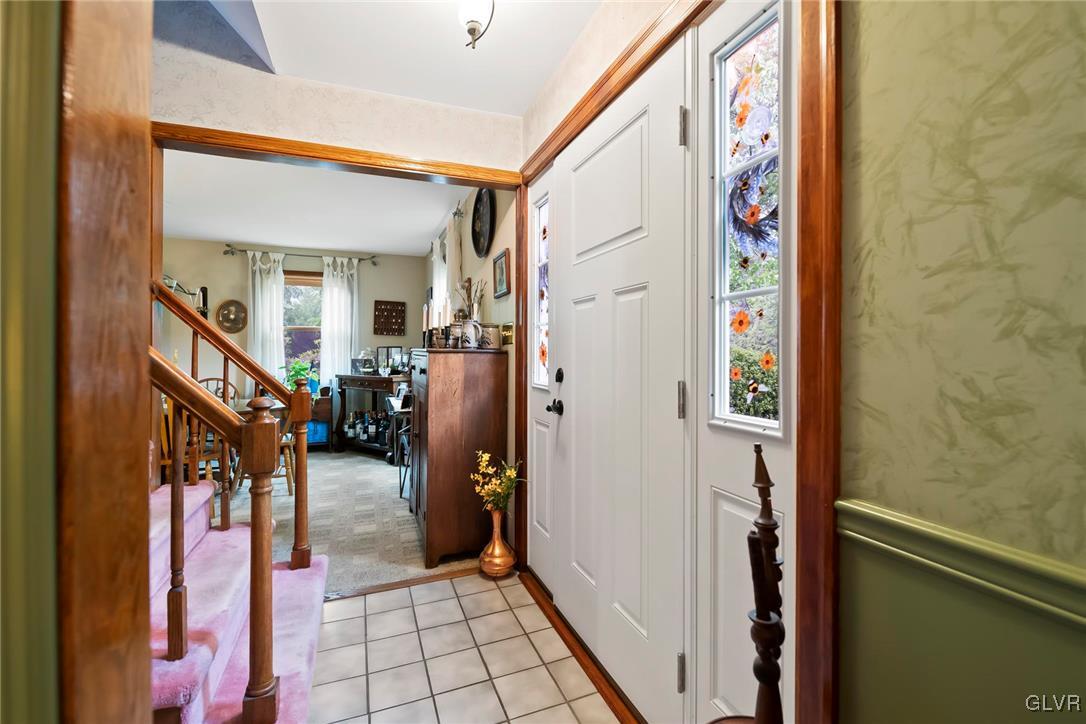 2744 Moore Circle Bath, PA 18014 - Photo 7 of 31 a view of entryway