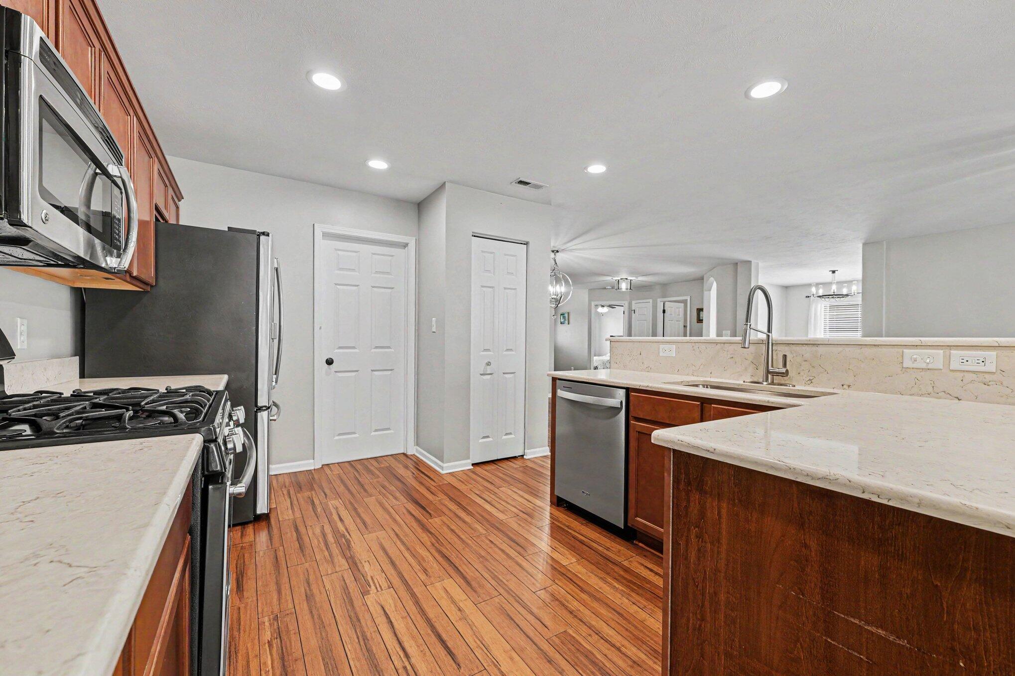 11742 Carolina Street Crown Point, IN 46307 - Photo 15 of 26 2038x1359