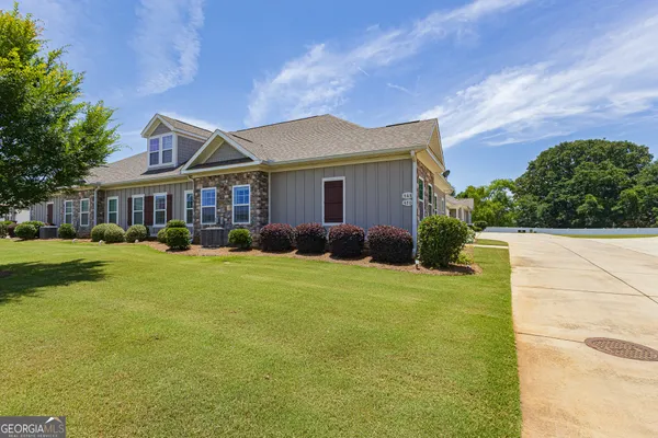 $299,000 | 470 Nandina Court, Warner Robins, GA 31088