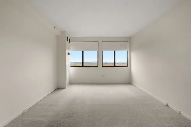 $578,000 | 250 Hammond Pond Parkway, Unit 1604N, Newton, MA 02467