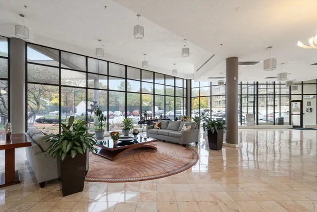 $578,000 | 250 Hammond Pond Parkway, Unit 1604N, Newton, MA 02467