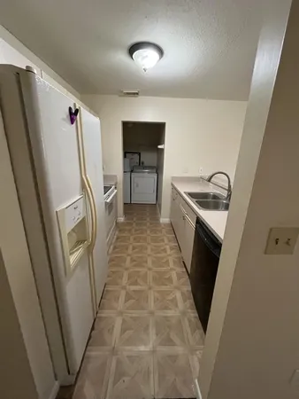 $1,500 | 2050 Oleander Boulevard, Unit 11207, Fort Pierce, FL 34950