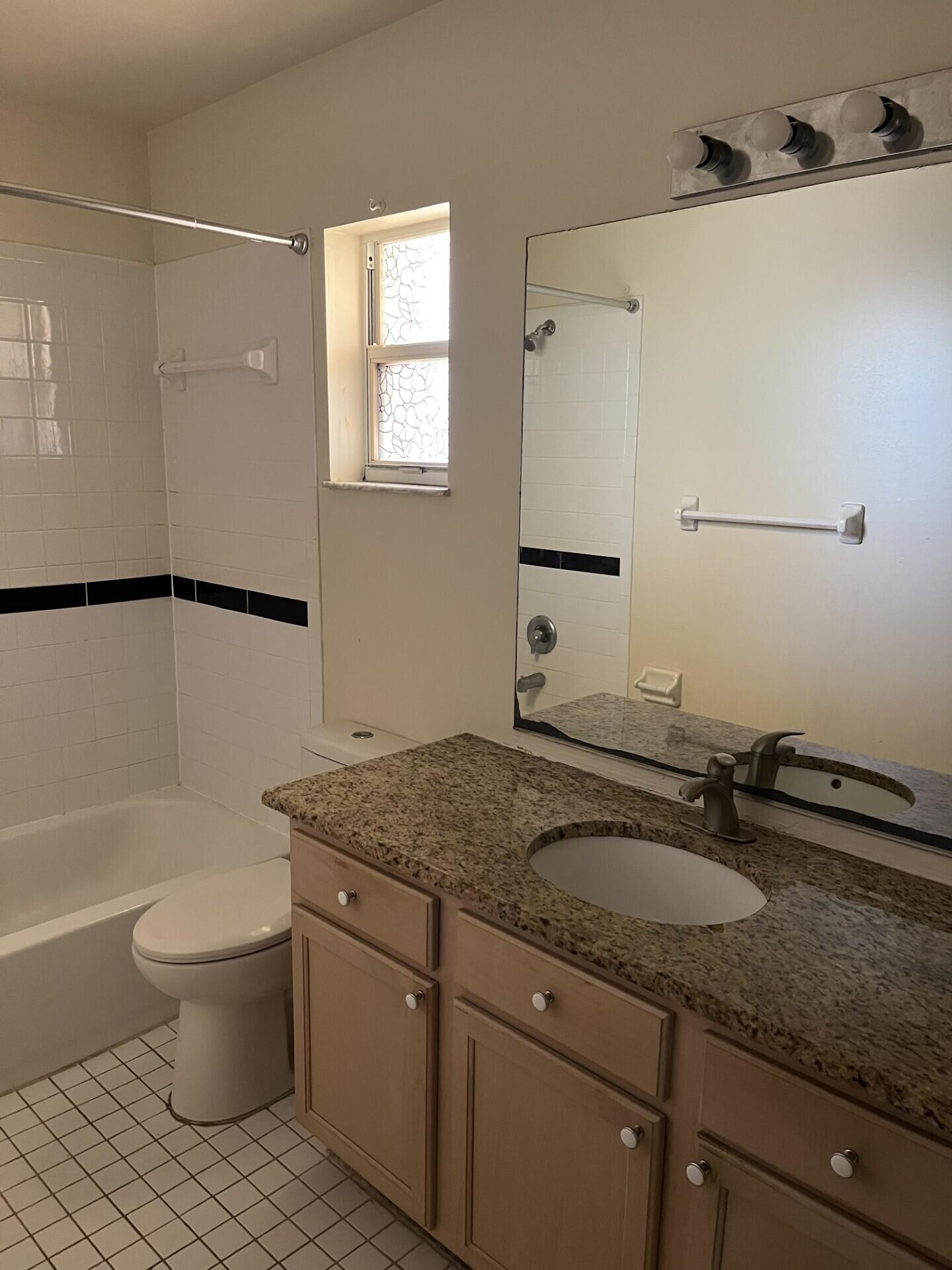 2050 Oleander Boulevard, Unit 11207 Fort Pierce, FL 34950 - Photo 8 of 9 Bathroom