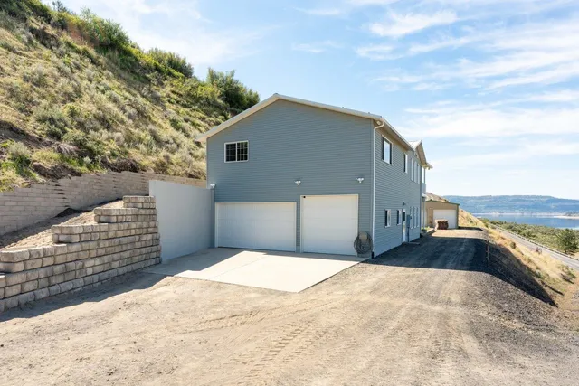 $650,000 | 42100 Deer Meadow Drive, Davenport, WA 99122