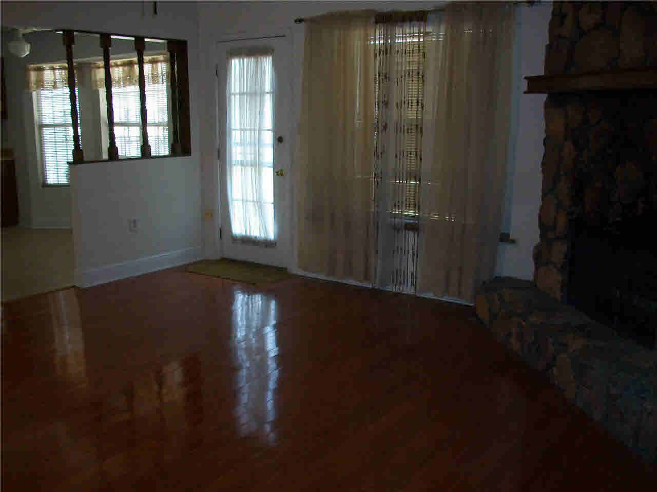 824 Cherry Ridge Drive Clinton, MS 39056 - Photo 9 of 27 Family room