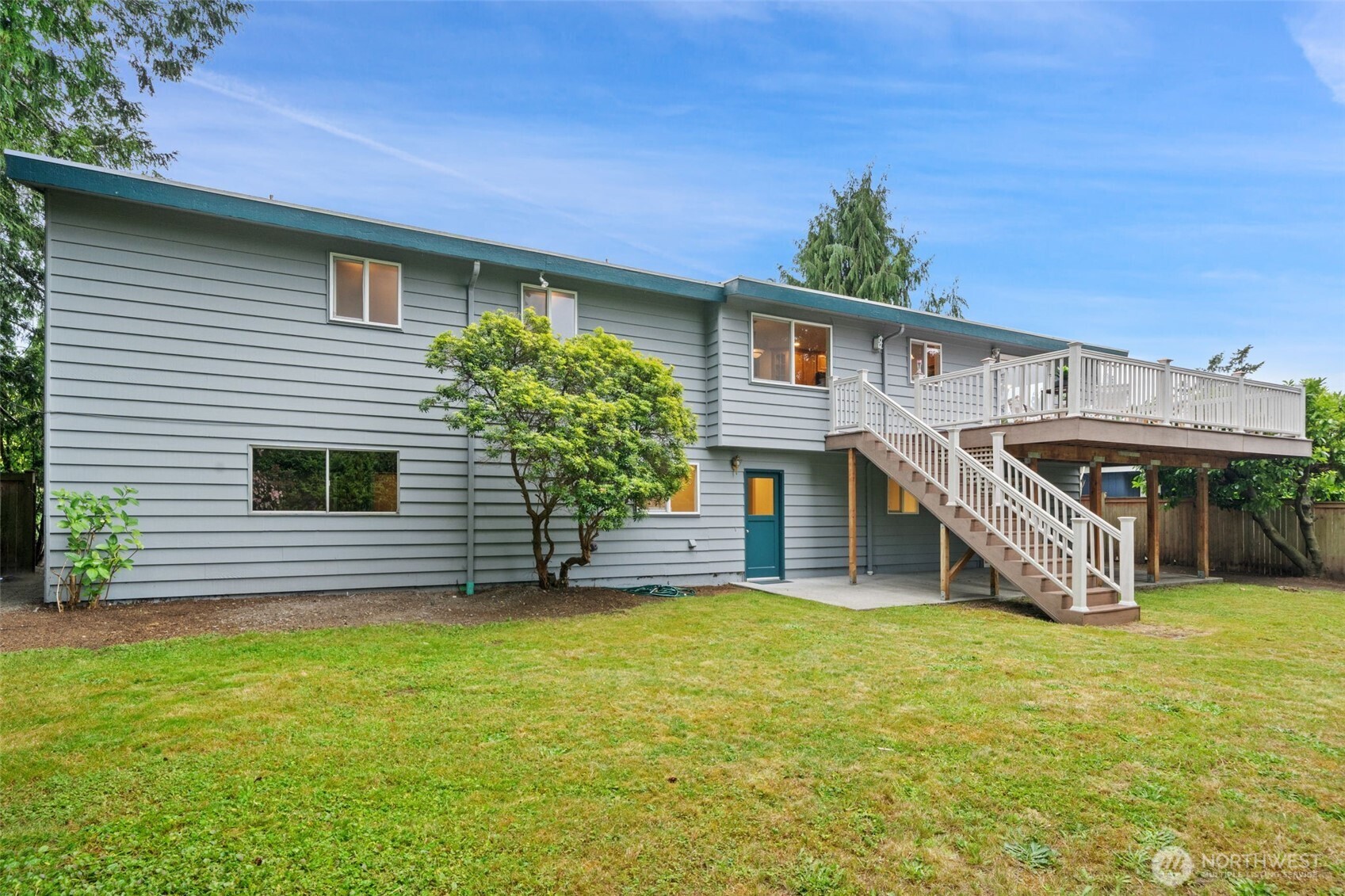 1011 Carol Way Edmonds, WA 98020 - Photo 32 of 40