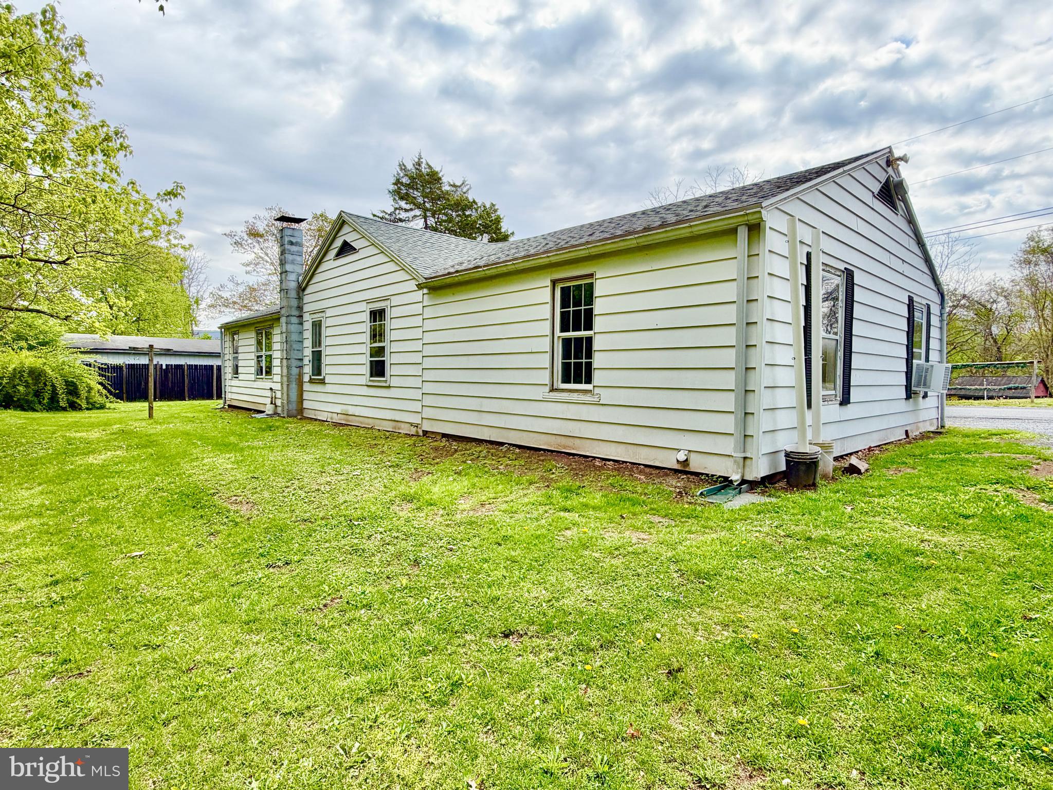 134 Crestview Road Breezewood, PA 15533 - Photo 26 of 41