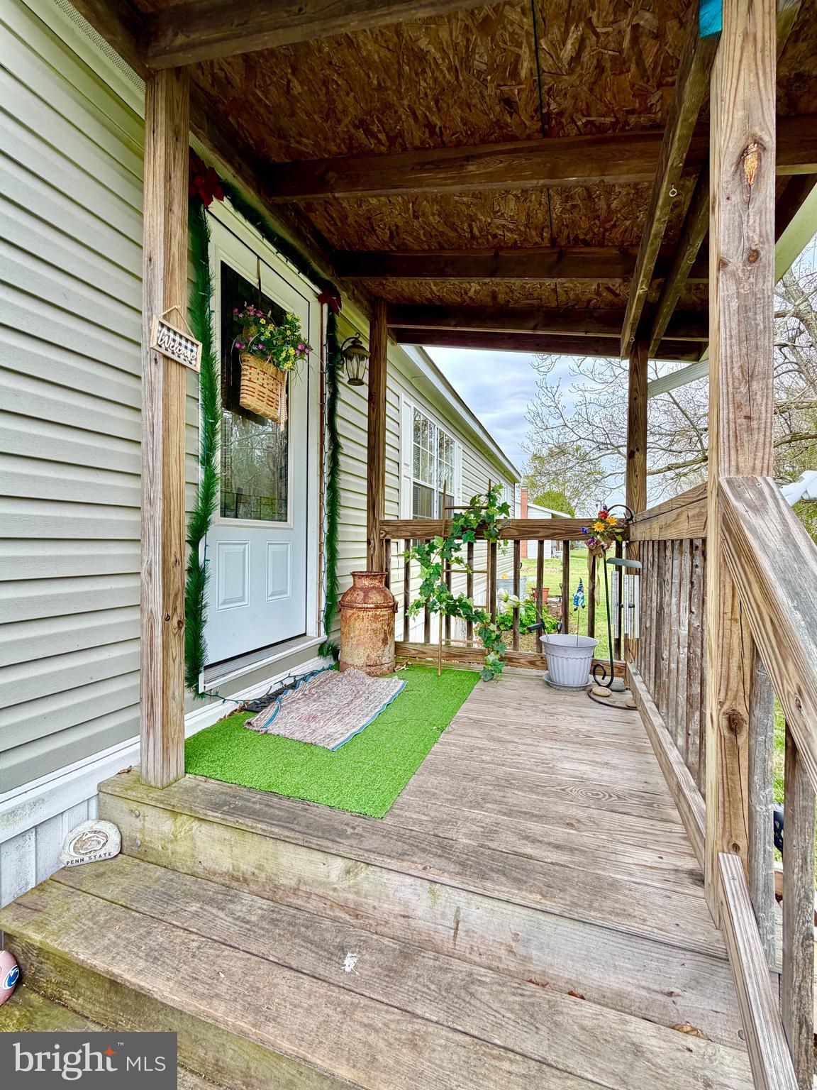 134 Crestview Road Breezewood, PA 15533 - Photo 4 of 41