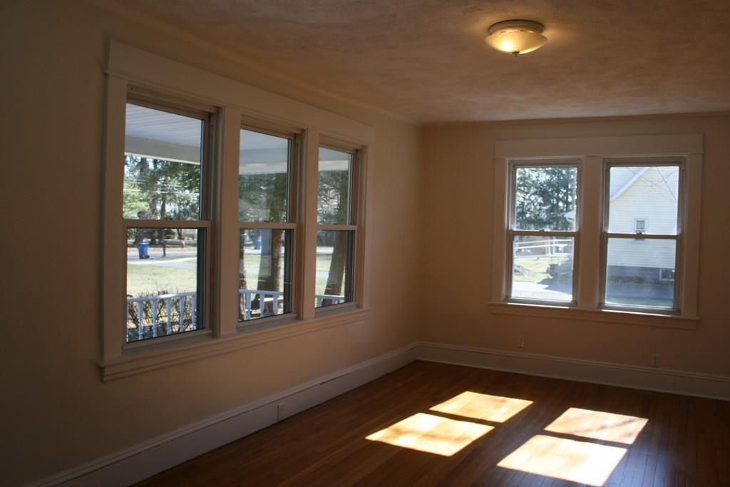 669 Amostown Road West Springfield, MA 01089 - Photo 6 of 39