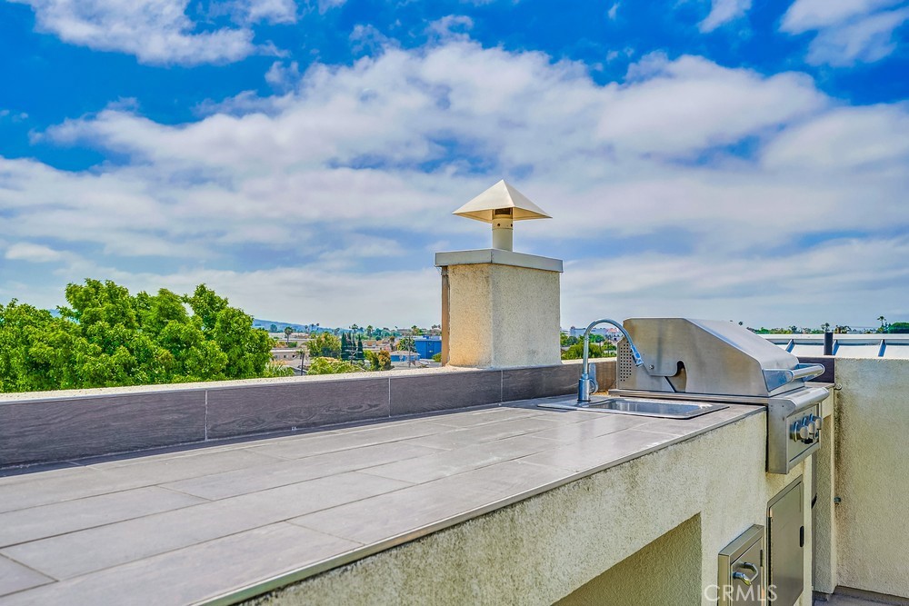 2125 Evans Way Costa Mesa, CA 92627 - Photo 36 of 41 a view of outdoor space and deck