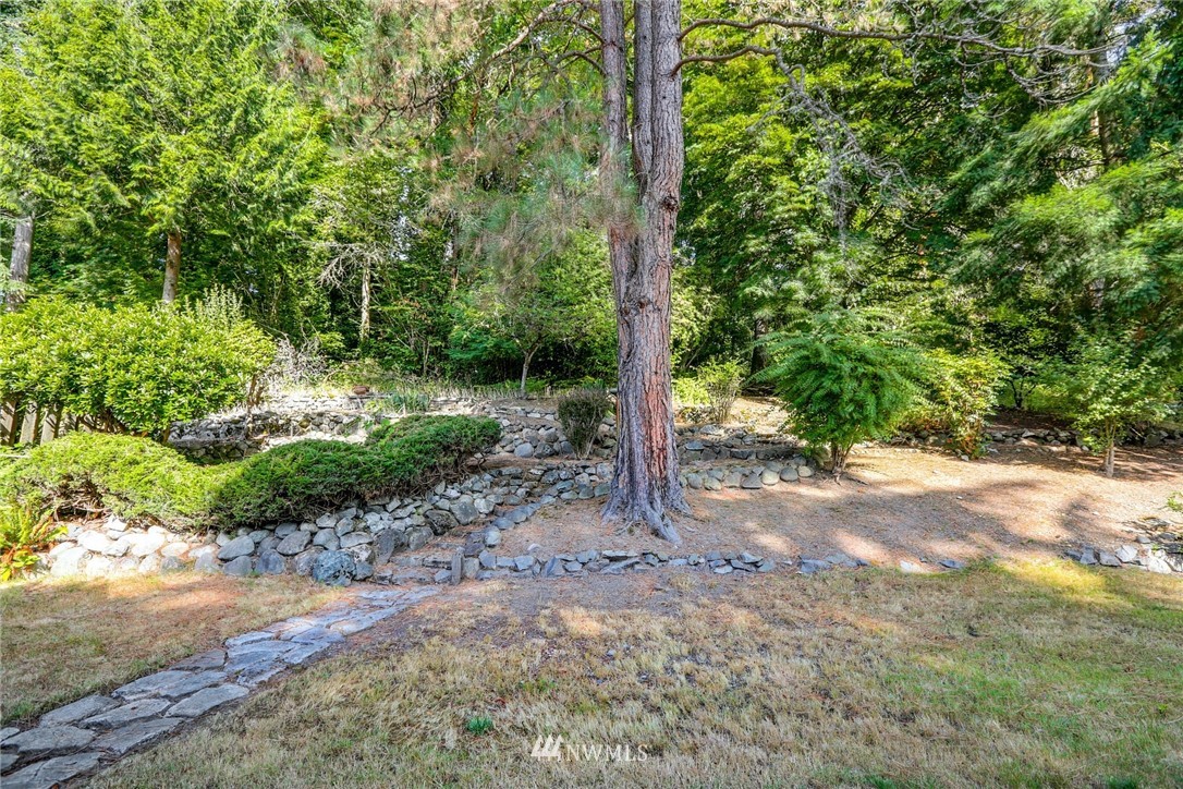 14918 Southeast Allen Road Bellevue, WA 98006 - Photo 18 of 26 Gallery Image 18