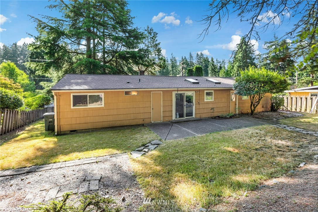 14918 Southeast Allen Road Bellevue, WA 98006 - Photo 20 of 26 Gallery Image 20