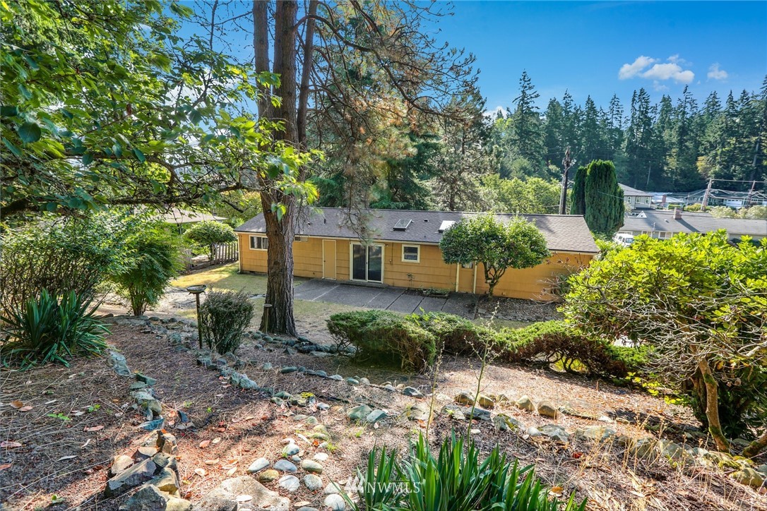 14918 Southeast Allen Road Bellevue, WA 98006 - Photo 21 of 26 Gallery Image 21