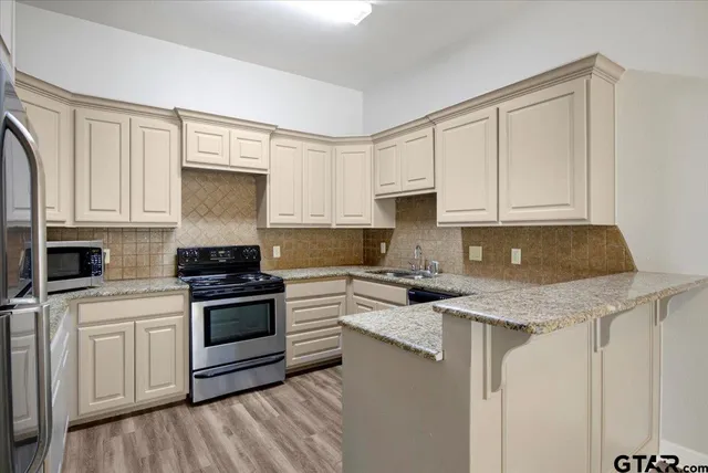 $459,900 | 3922 McDonald Road, Tyler, TX 75701