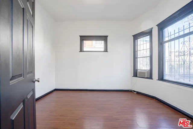 $1,248,000 | 955 South Ardmore Avenue, Los Angeles, CA 90006