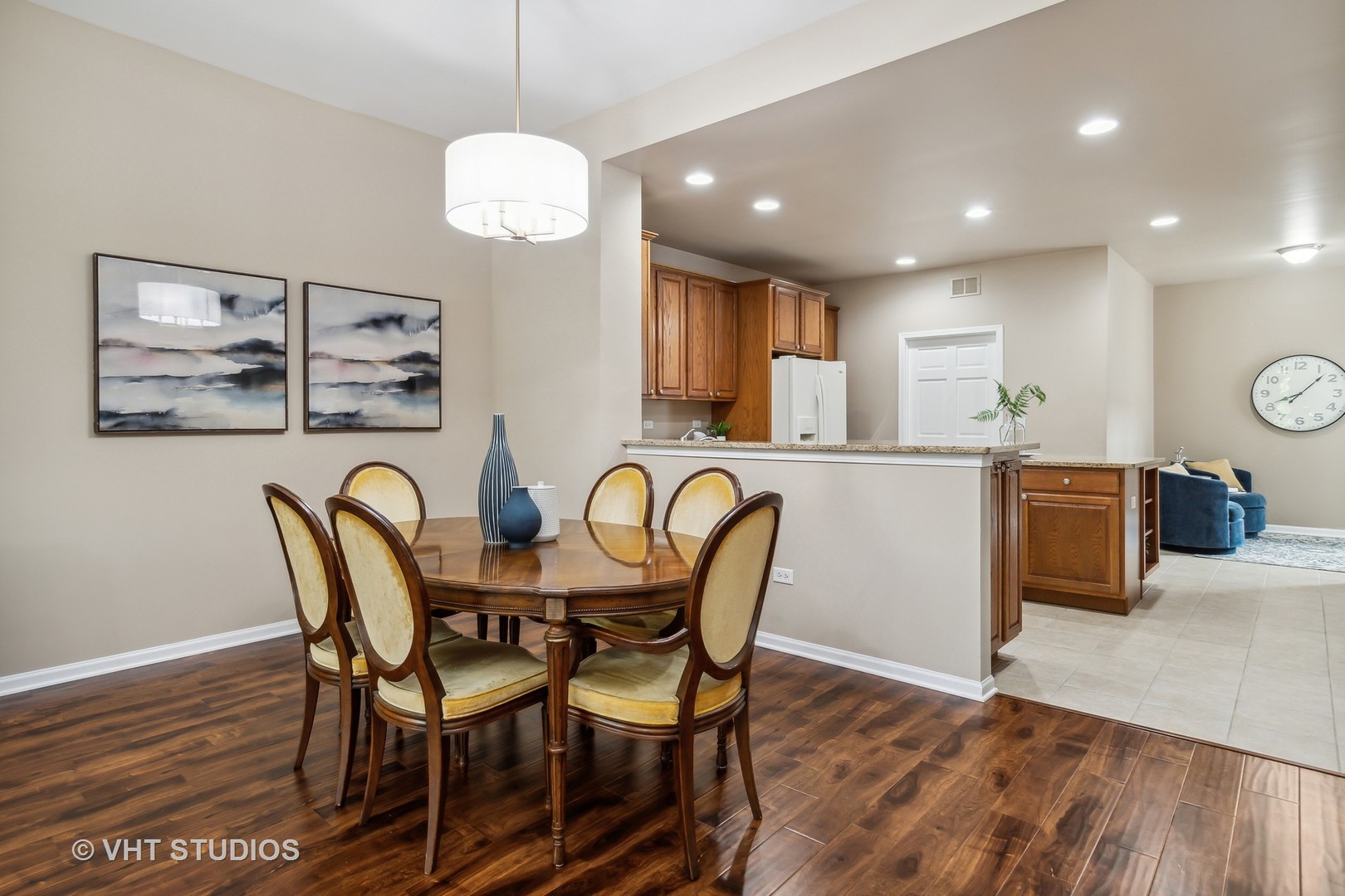 2934 Portage Street Naperville, IL 60564 - Photo 5 of 30 a view of a dining room with furniture and wooden floor