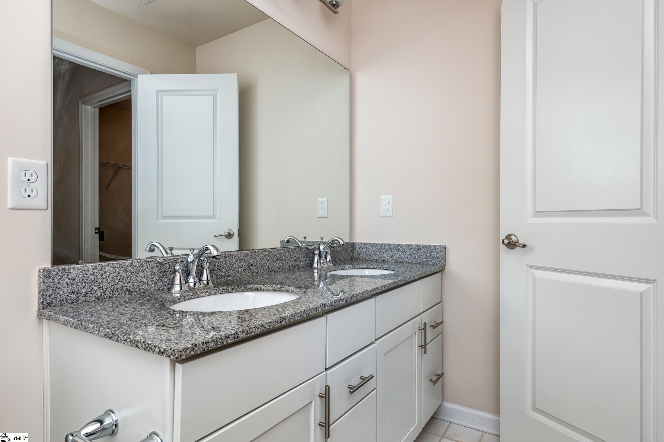 368 Bucklebury Road Greer, SC 29651 - Photo 15 of 36 Gallery Image 15