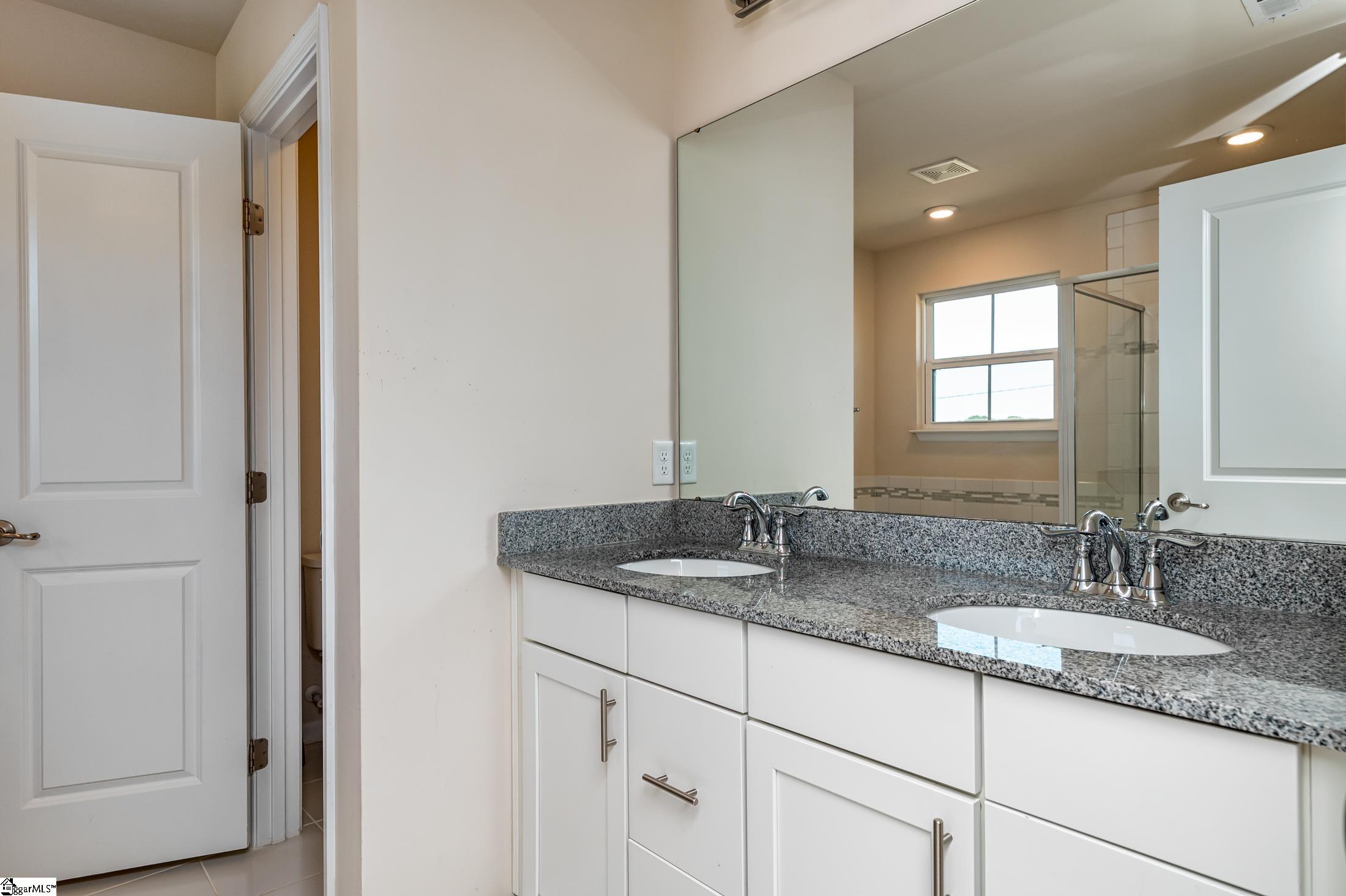 368 Bucklebury Road Greer, SC 29651 - Photo 26 of 36 Gallery Image 26