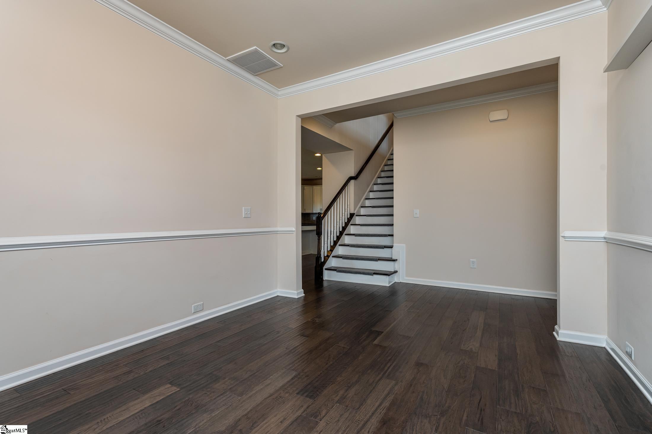 368 Bucklebury Road Greer, SC 29651 - Photo 5 of 36 Gallery Image 5