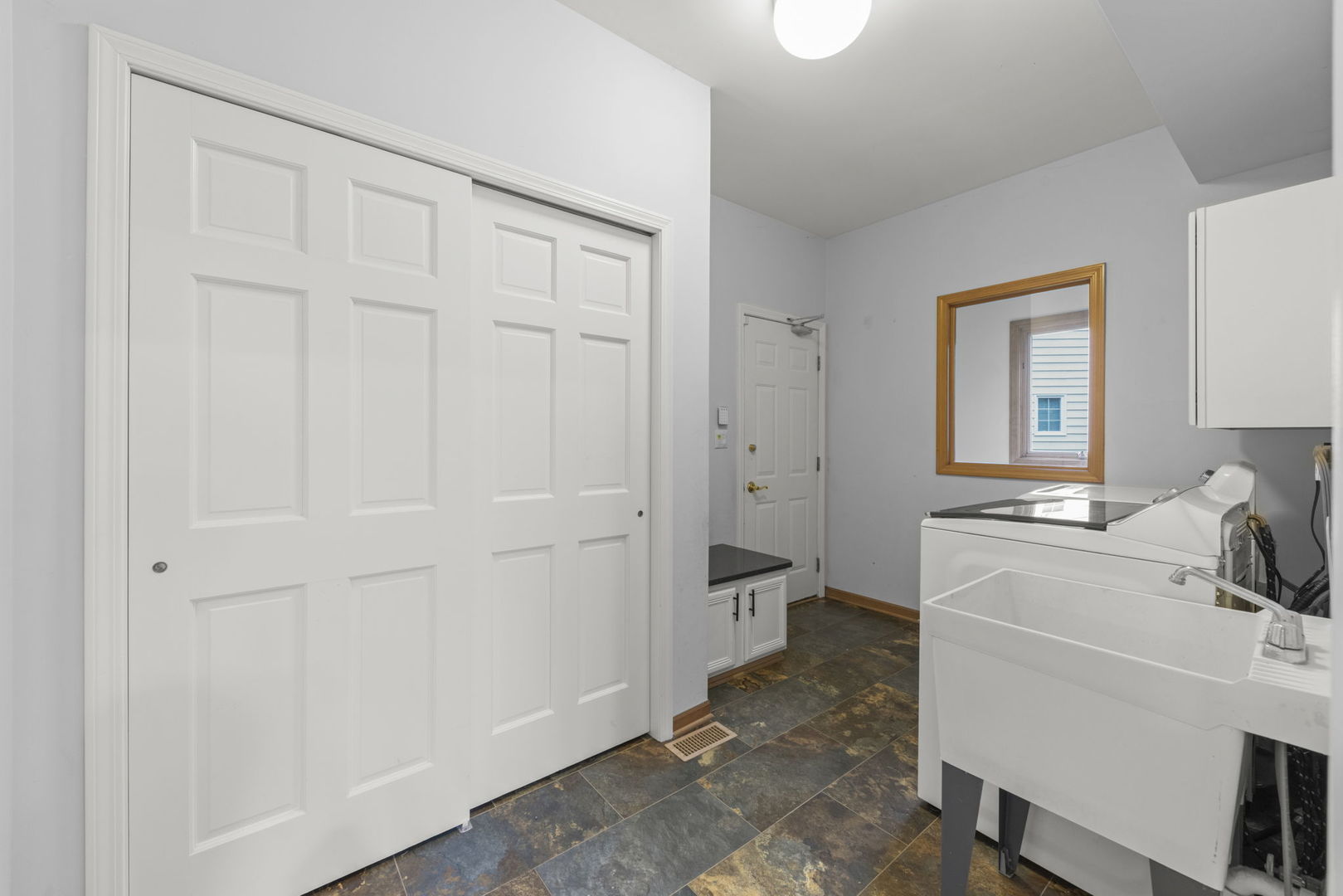 824 High Ridge Court Darien, IL 60561 - Photo 11 of 35 Gallery Image 11