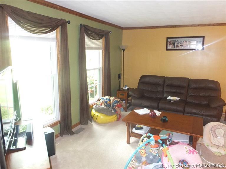 2306 Kane Road Southeast Corydon, IN 47112 - Photo 3 of 34