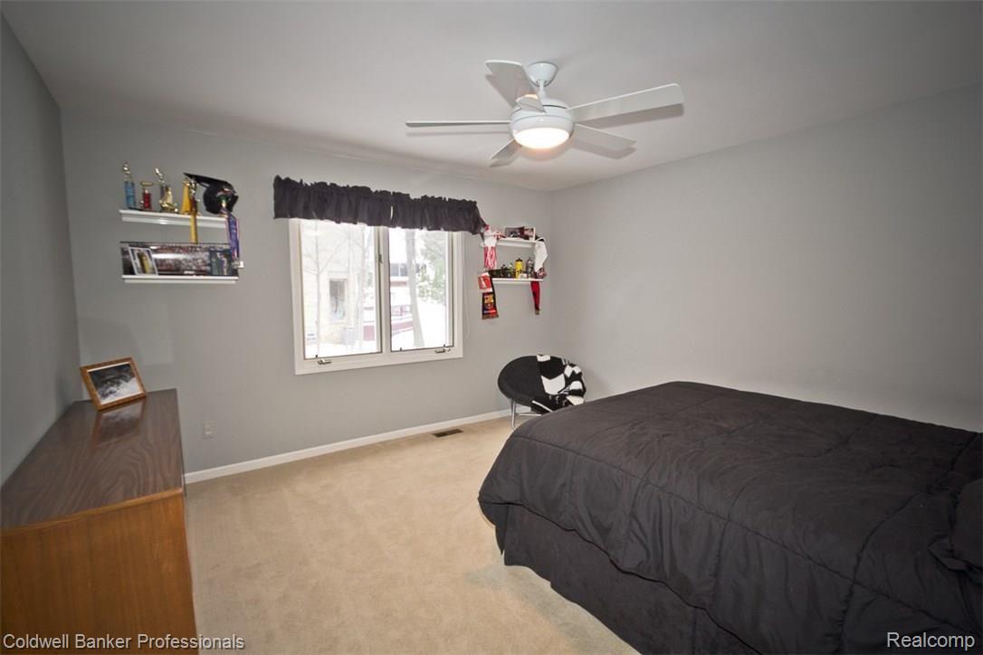 36874 Chesapeake Road Farmington, MI 48335 - Photo 32 of 46 Bedroom 2