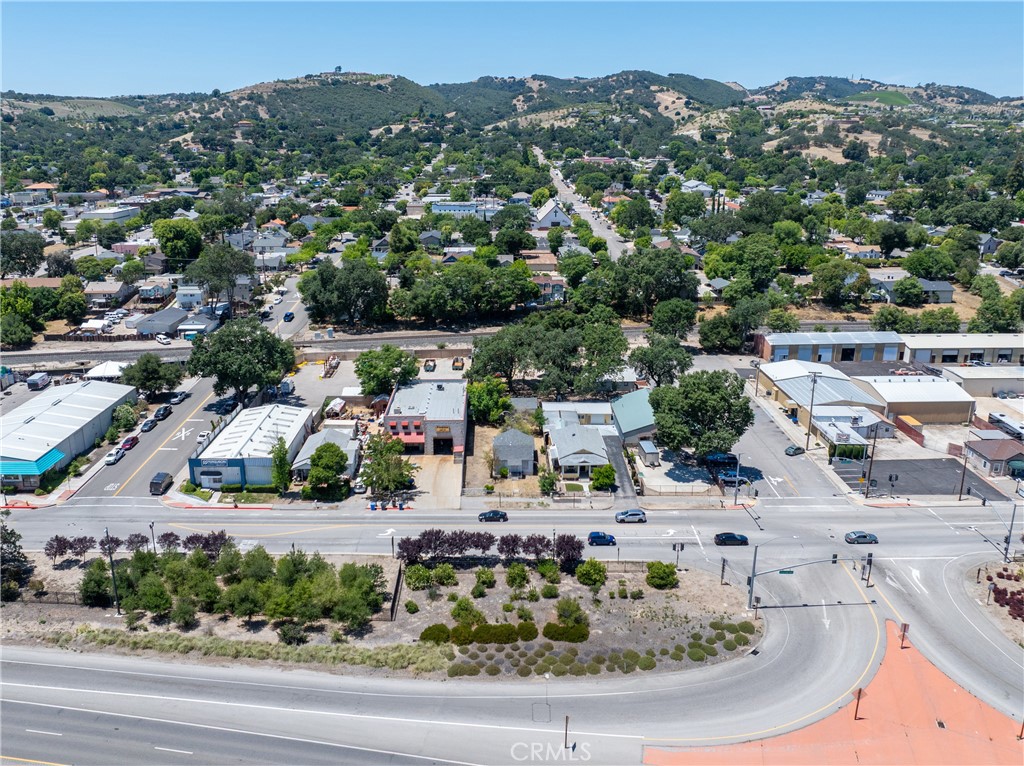 1615 Riverside Avenue Paso Robles, CA 93446 - Photo 11 of 14