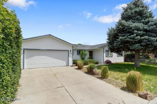 $375,000 | 1709 Fremont Drive, Yakima, WA 98908
