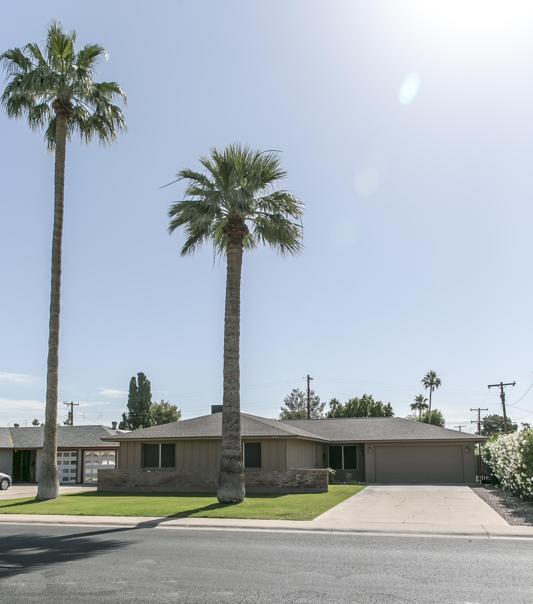 3711 South Terrace Road Tempe, AZ 85282 - Photo 5 of 38 FRONT 4 - 83U0193