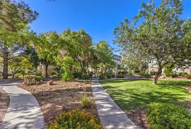 $1,295 | 5710 East Tropicana Avenue, Unit 2197, Las Vegas, NV 89122