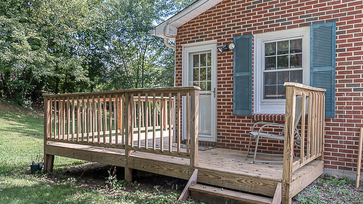 346 Oak Drive Blue Ridge, VA 24064 - Photo 13 of 15 Side entrance