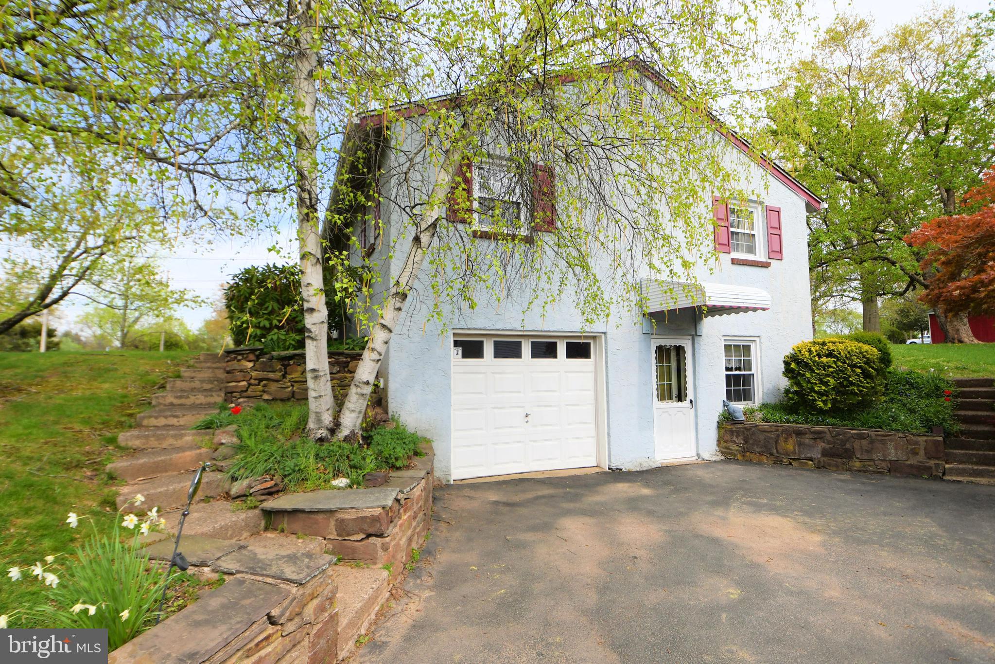 915 Blue School Road Perkasie, PA 18944 - Photo 4 of 40 Gallery Image 4