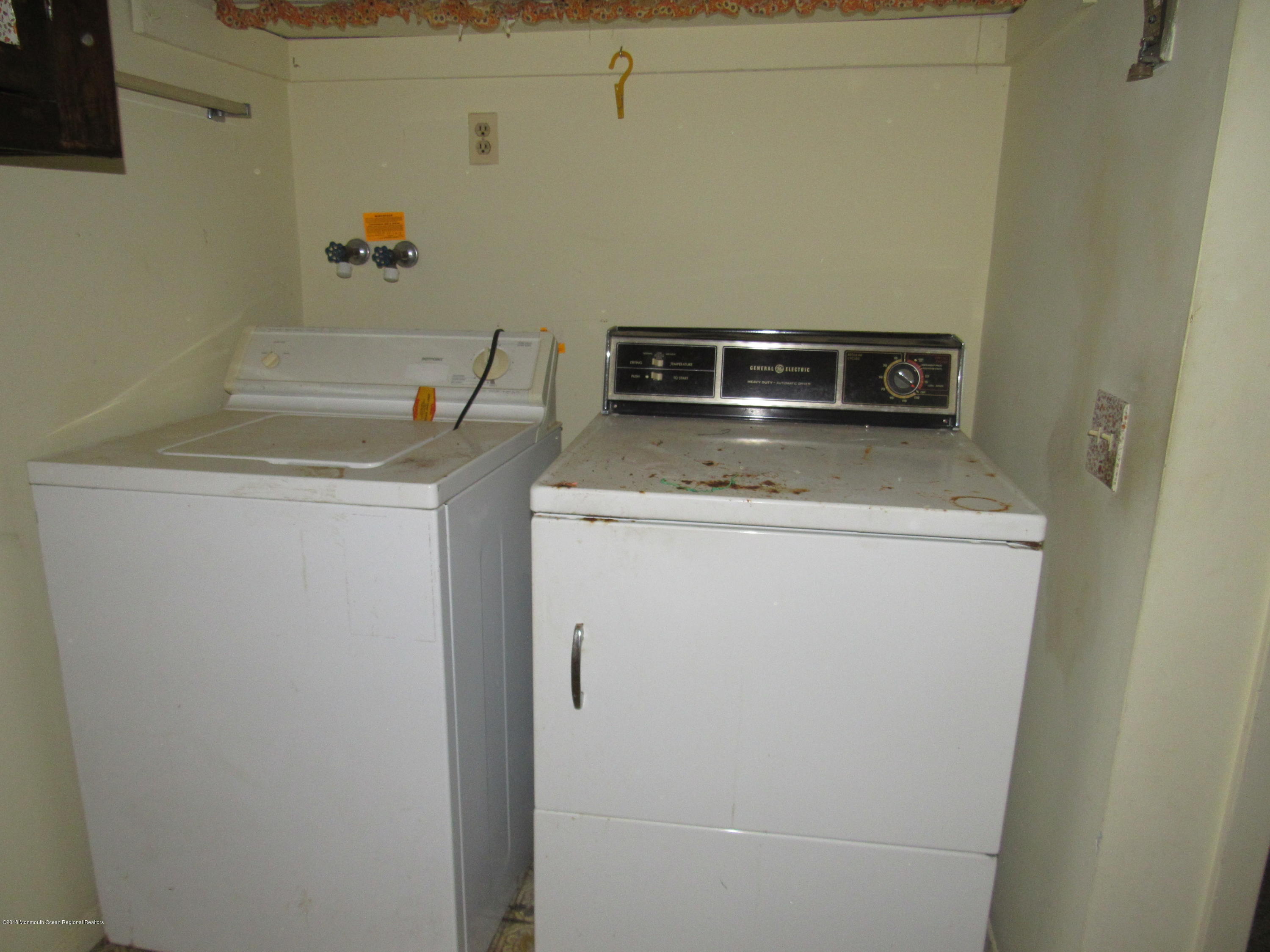 7B Spring Street, Unit C Whiting, NJ 08759 - Photo 11 of 13 IMG_3707