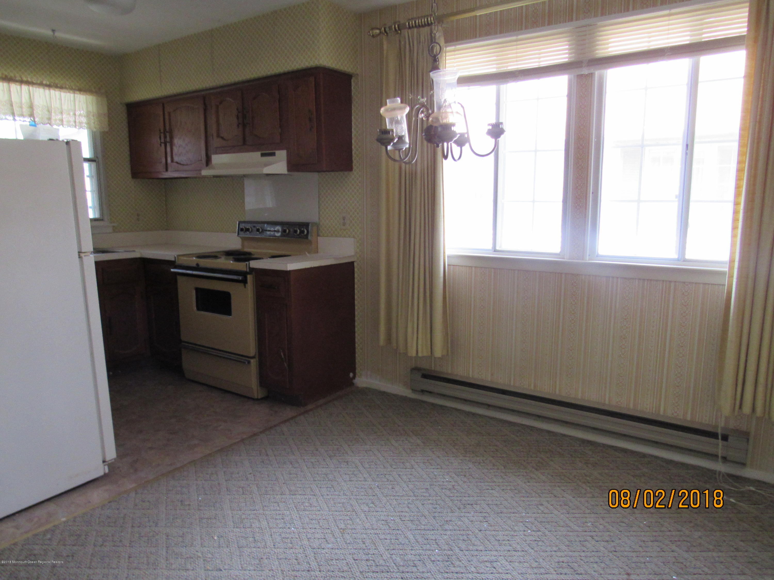 7B Spring Street, Unit C Whiting, NJ 08759 - Photo 5 of 13 IMG_3759