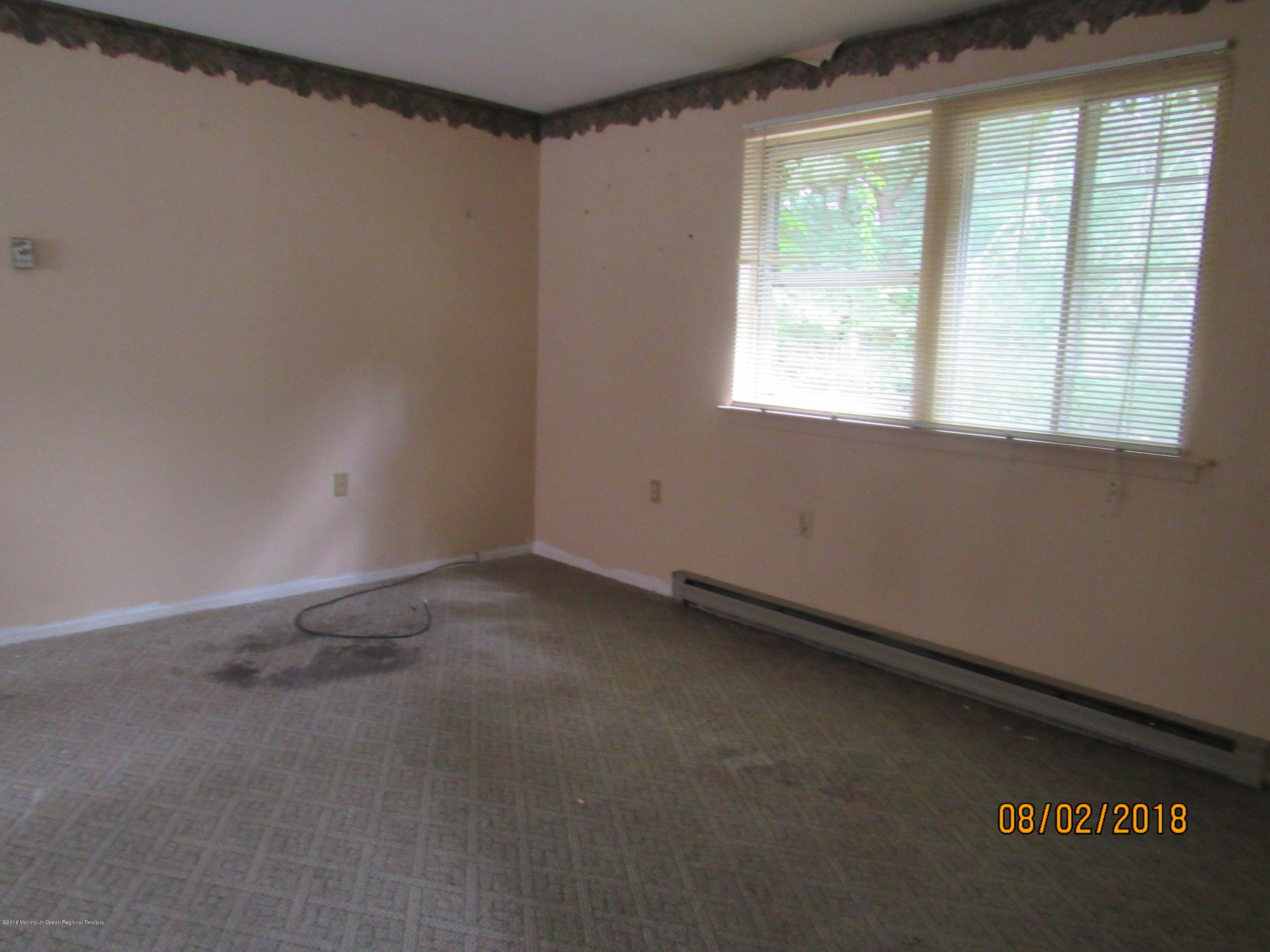 7B Spring Street, Unit C Whiting, NJ 08759 - Photo 7 of 13 IMG_3745
