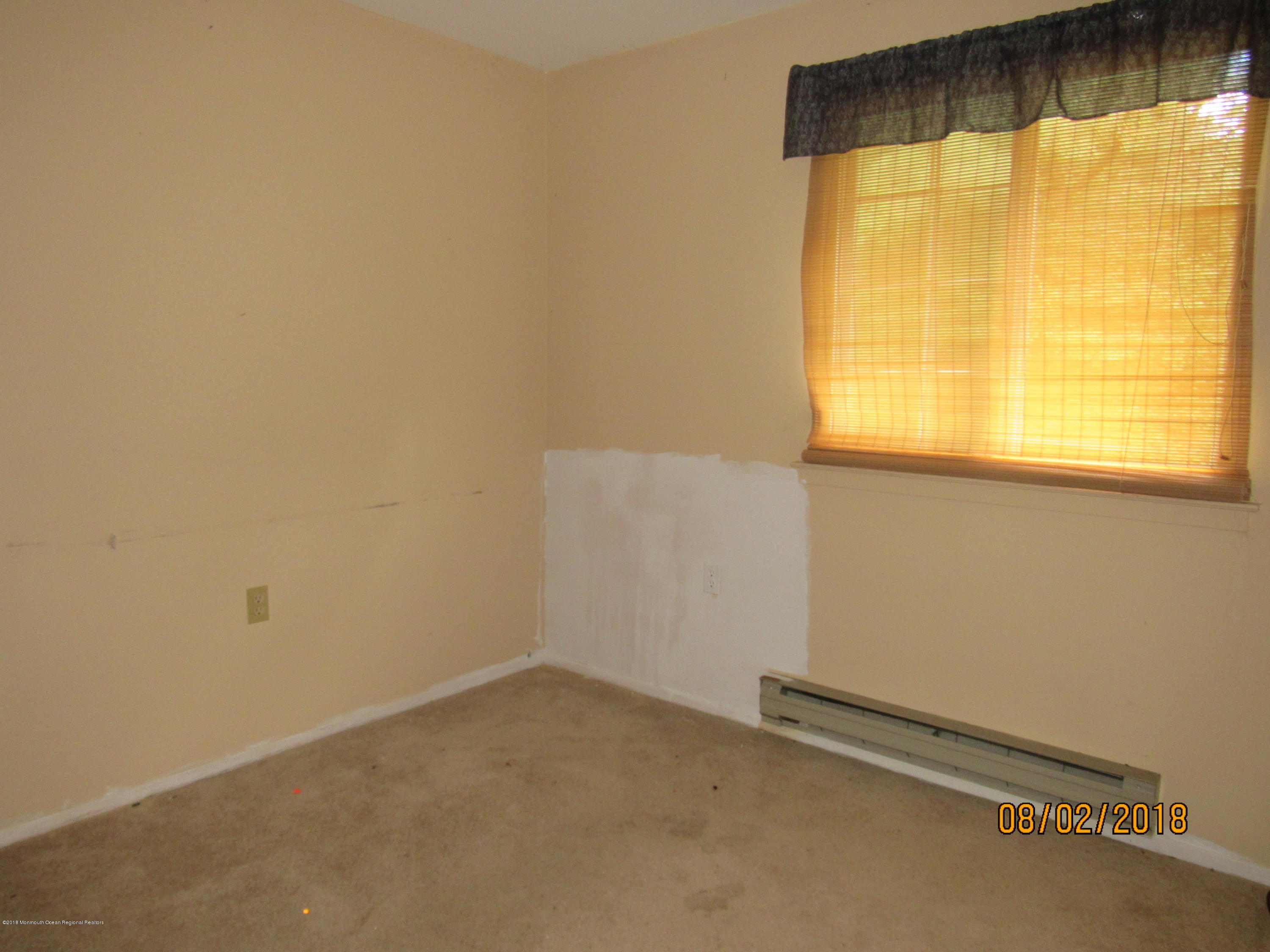 7B Spring Street, Unit C Whiting, NJ 08759 - Photo 9 of 13 IMG_3750