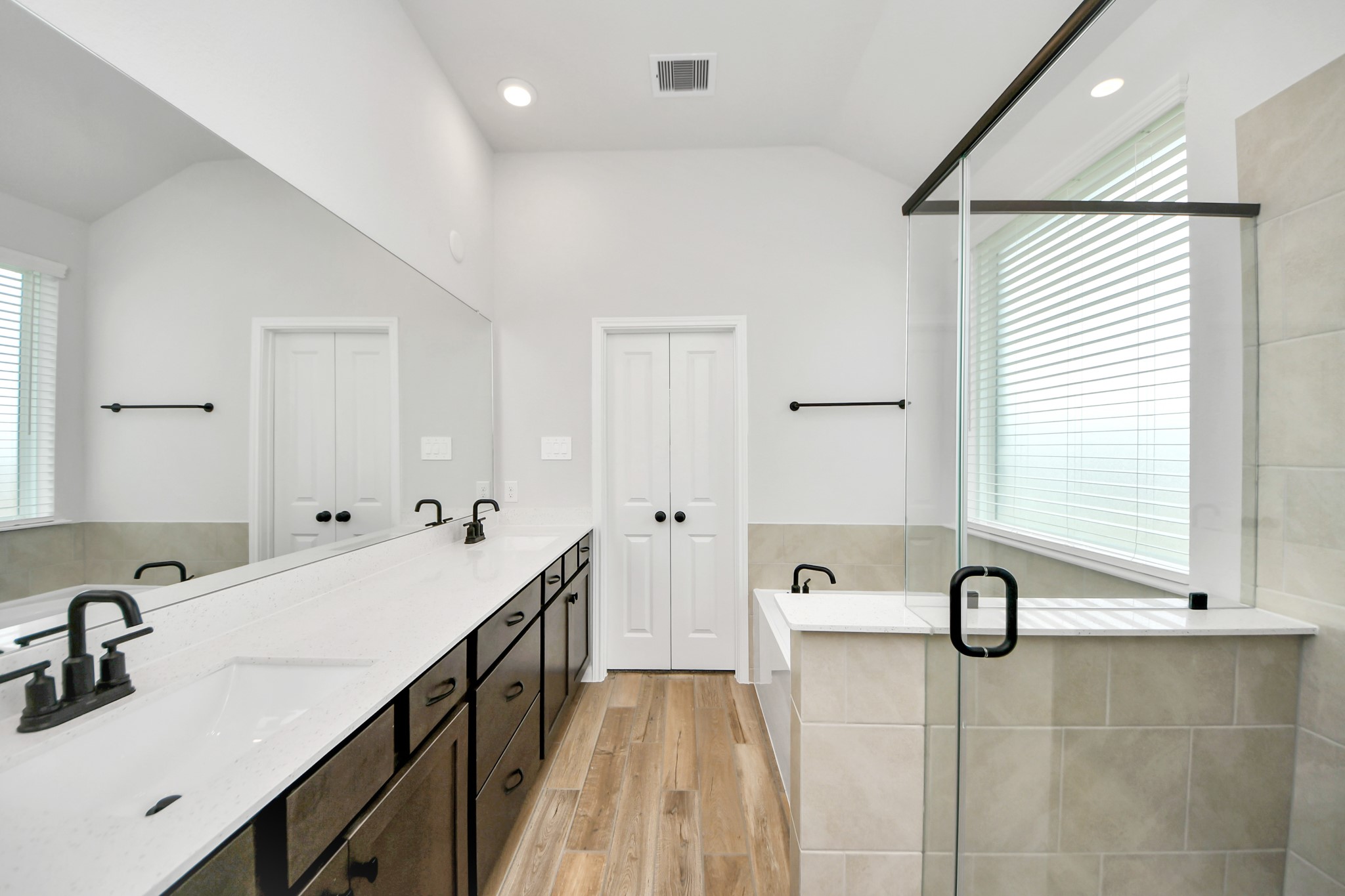 2031 Frst Strm Way Conroe, TX 77304 - Photo 23 of 25 This photo is for illustrative purposes only and is not to be considered an exact replica of the finished home. Rendering does not match the finished product in terms of features, colors, landscaping, etc. Pricing, specifications, square footage and materials are subject to change at any time and without notice.