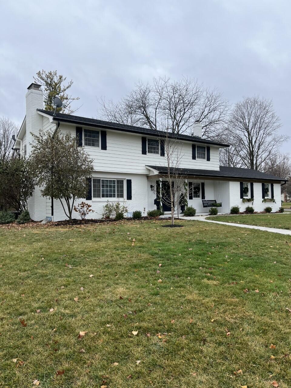 2235 Hadleigh Road Columbus, OH 43220 - Photo 2 of 2 Curb Appeal!