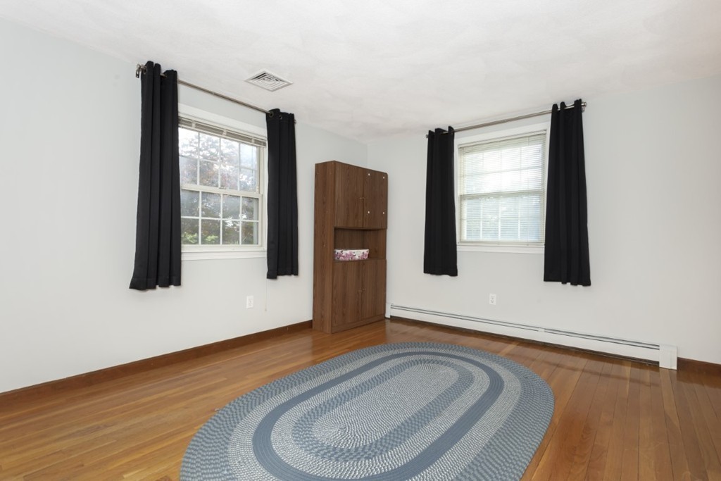 14 Rodgers Road Stoneham, MA 02180 - Photo 15 of 27 Gallery Image 15