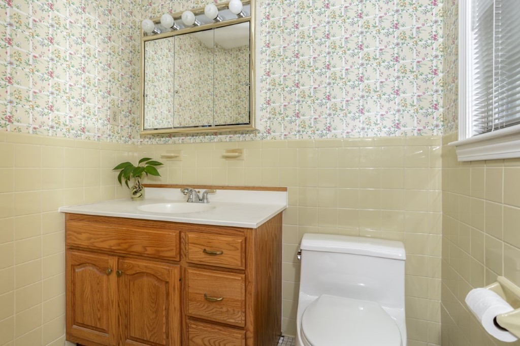 14 Rodgers Road Stoneham, MA 02180 - Photo 16 of 27 Gallery Image 16