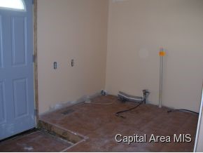 101 Maple Street Assumption, IL 62510 - Photo 4 of 5