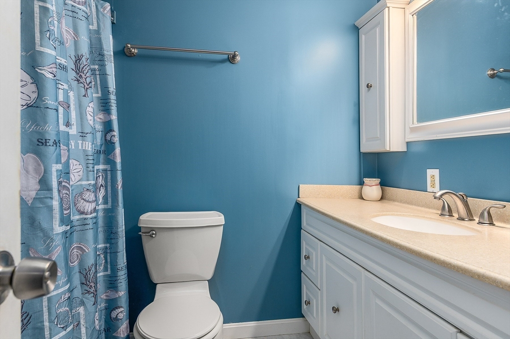 8 Old County Road Amesbury, MA 01913 - Photo 16 of 23